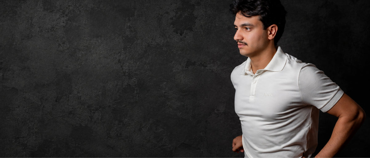 Homem usando polo premium ALCIMO & CO.